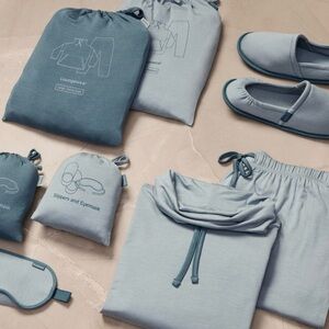 NWT- Emirates Business Class Pajamas